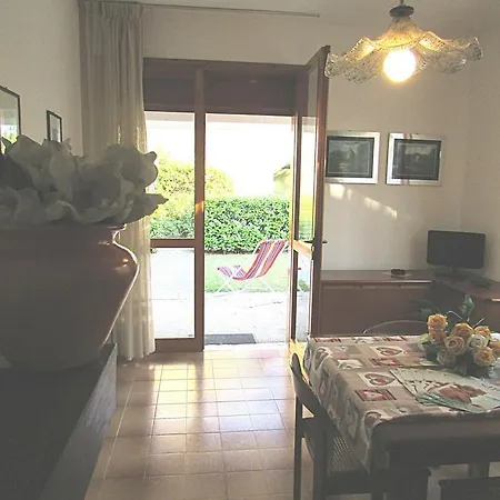 Azzurro Apartment