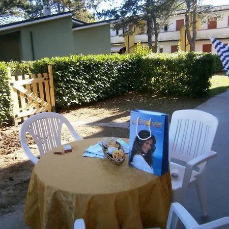 Azzurro Apartment