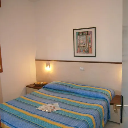 Azzurro Apartment
