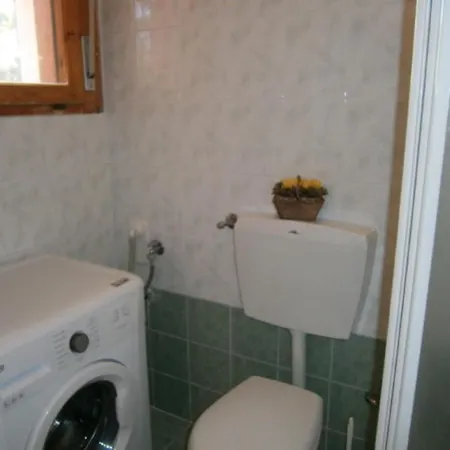 Azzurro Apartment